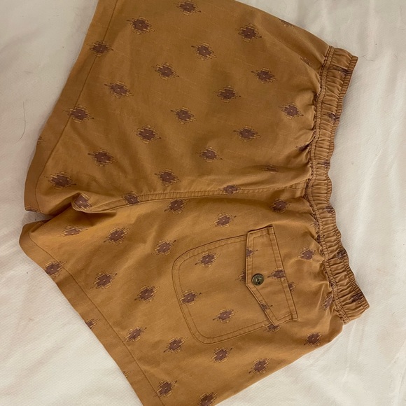 Toad&Co shorts - Picture 2 of 3